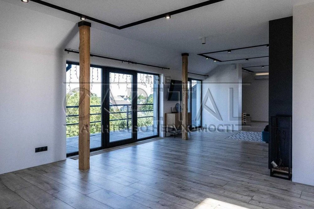 Продаж будинку 298 м² / 6 соток/ м. Славутич 2 км / Осокорки