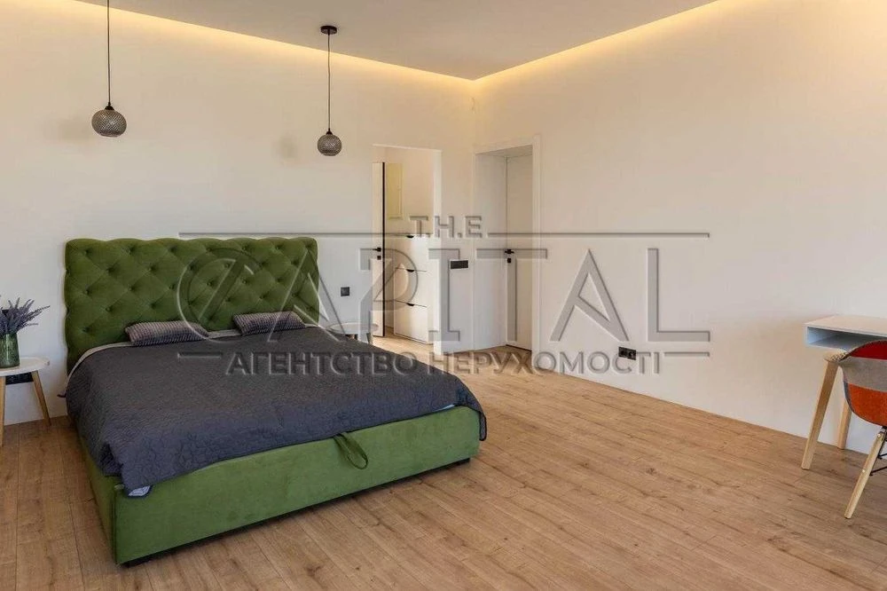 Продаж будинку 298 м² / 6 соток/ м. Славутич 2 км / Осокорки