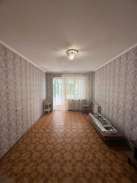 Продам 1 ком квартиру с Ремонтом на ул. Высоцкого - 3 этаж -