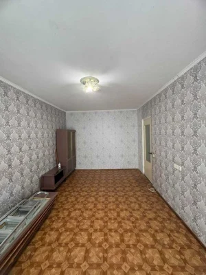 Продам 1 ком квартиру с Ремонтом на ул. Высоцкого - 3 этаж -