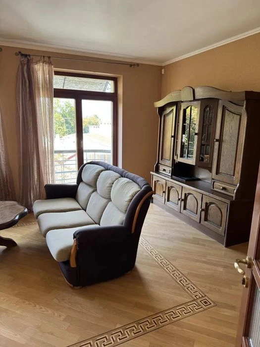 Продаж 4 кім квартира 150 м² 4/5ц  вул.Лукаша  250000$