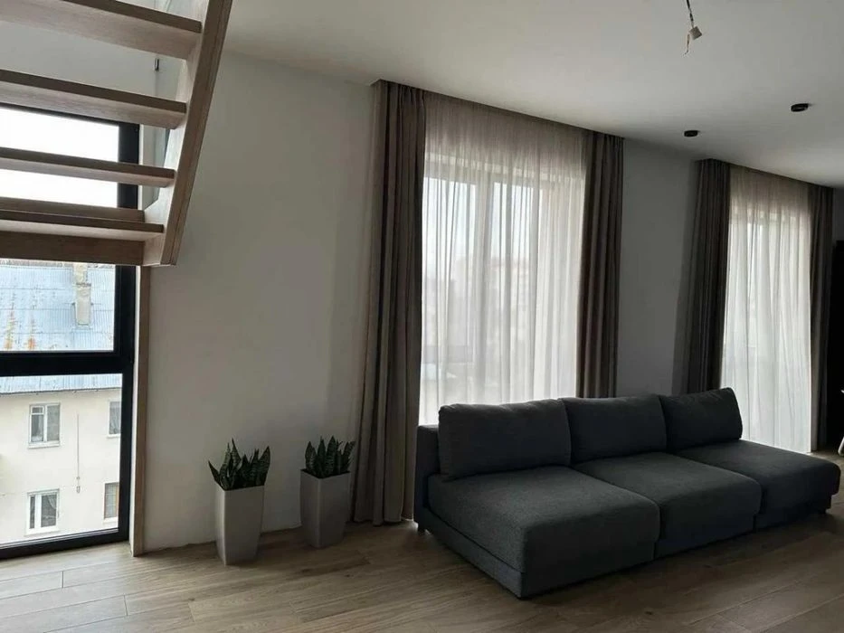Продаж 5 кім квартира 170 м² 4/5ц вул.Героів Крут, Торг! 550