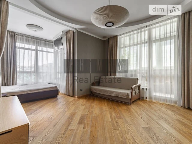 Продаж 1к квартири 56 кв. м на вул. Андрія Верхогляда 14 • I