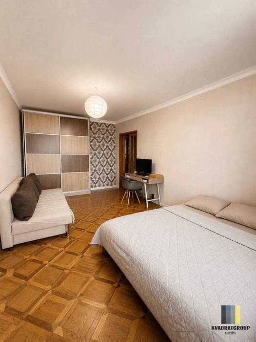 Продам 3-кім квартиру площею 86,5 м² за адресою вул. Писарже