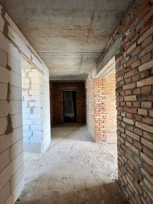 Проаж 2к квартири. Виставка