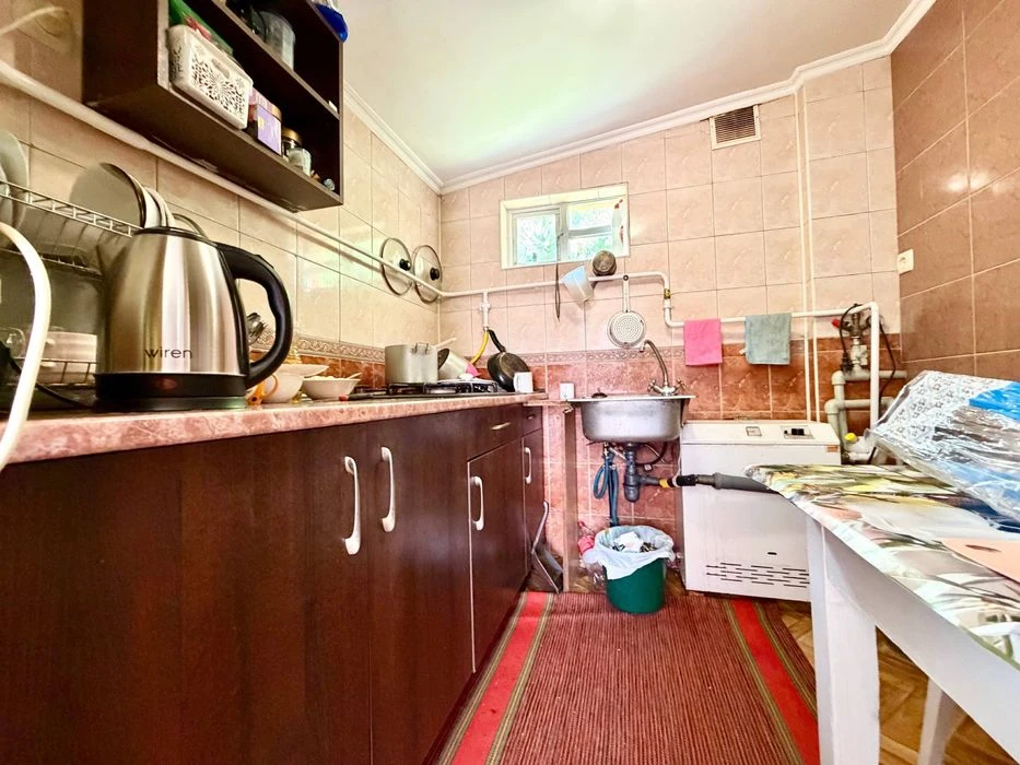 Продам будинок з комунікаціями , Лісові Гринівці! 5 хв від ц