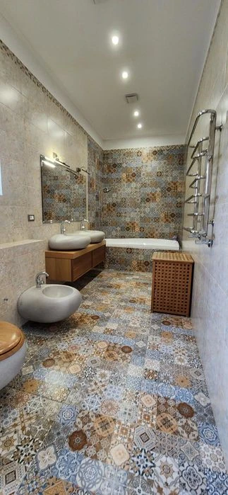 Luxury HOUSE for sale on French Boulevard!