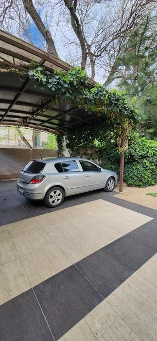 Luxury HOUSE for sale on French Boulevard!