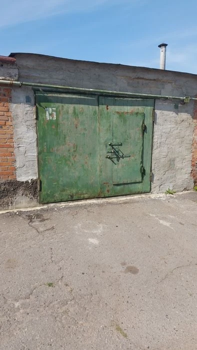 Гараж на боженка