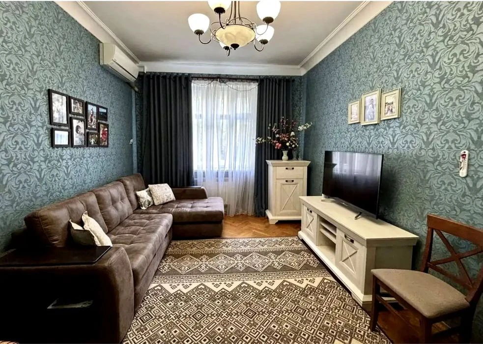 Продаж  2к квартири,  Печерськ, вул. Цитадельна, 5/9