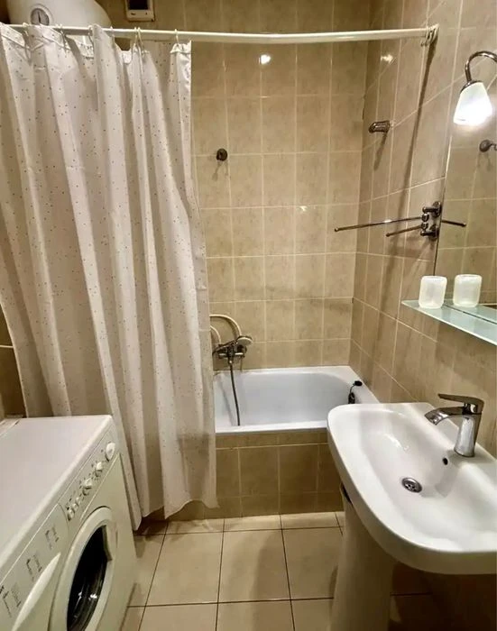 Продаж  2к квартири,  Печерськ, вул. Цитадельна, 5/9