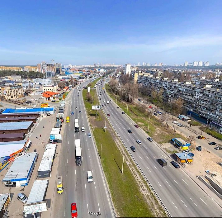 Продаж фасадної земельної ділянки під комерцію вздовж В.Окру