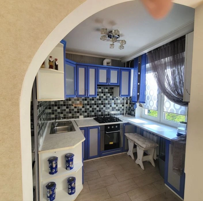 Продаж 3-х квартири. Район ПТЗ , зуп.Театральна .Сертіфікат