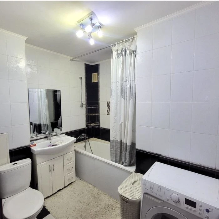 Продаж 3-х квартири. Район ПТЗ , зуп.Театральна .Сертіфікат