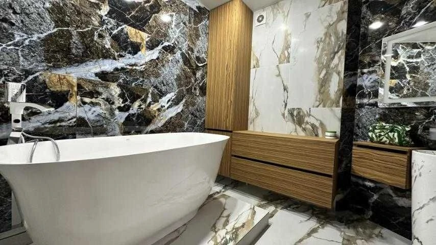 Велика 3 кімнатна квартира з якісним ремонтом на Каманіна 45