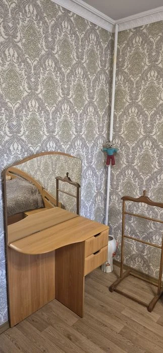 Продам гарну 3 кімнатну квартиру на вулиці Ковпака поверх 4