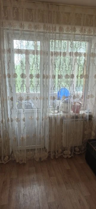 Продам гарну 3 кімнатну квартиру на вулиці Ковпака поверх 4