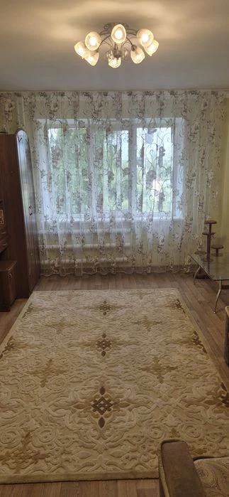 Продам гарну 3 кімнатну квартиру на вулиці Ковпака поверх 4