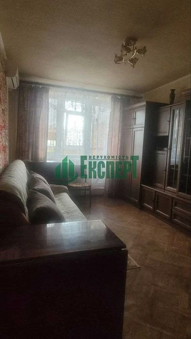 Two-room apartment for sale on S. Saltovka, Metrostroiteley Street
