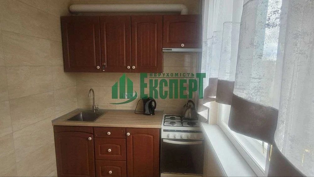Two-room apartment for sale on S. Saltovka, Metrostroiteley Street