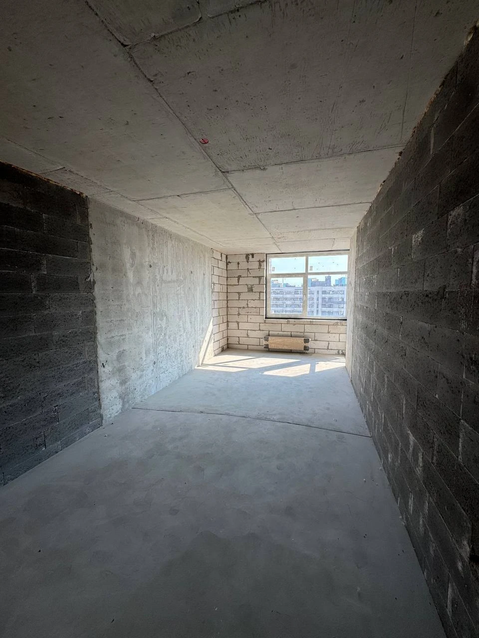 Продажа 2-комнатной квартиры 69 м², Александра Олеся ул., 4