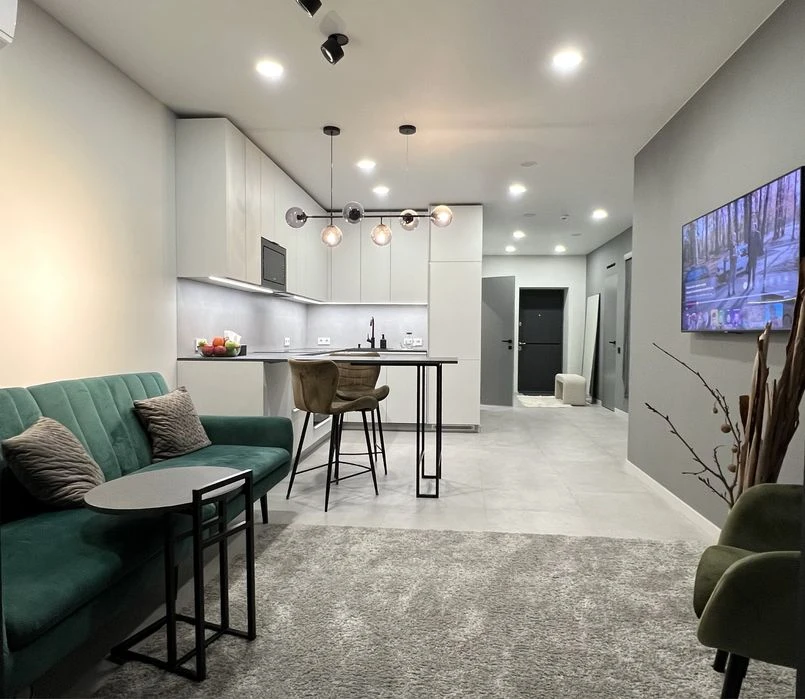 Продам 1-к квартиру з ремонтом в Best House Бест Хаус