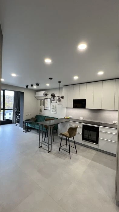 Продам 1-к квартиру з ремонтом в Best House Бест Хаус
