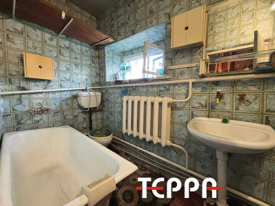 House for sale, Teplychne