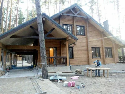Будинок із натурального дерева