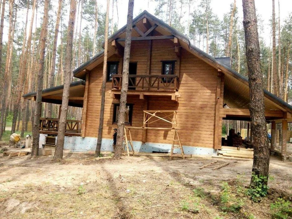 Будинок із натурального дерева