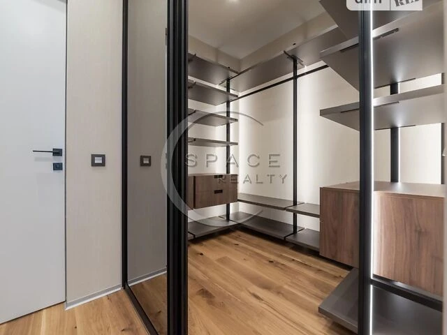 Sale of 6-room apartment 204 sq. m. on Andriy Verkhoglyada St. 15B •