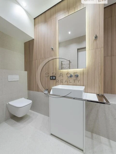 Sale of 6-room apartment 204 sq. m. on Andriy Verkhoglyada St. 15B •