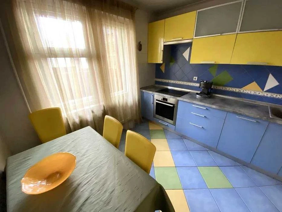 Аккуратная 3-ком квартира 75м2 в 10 мин. М Университет