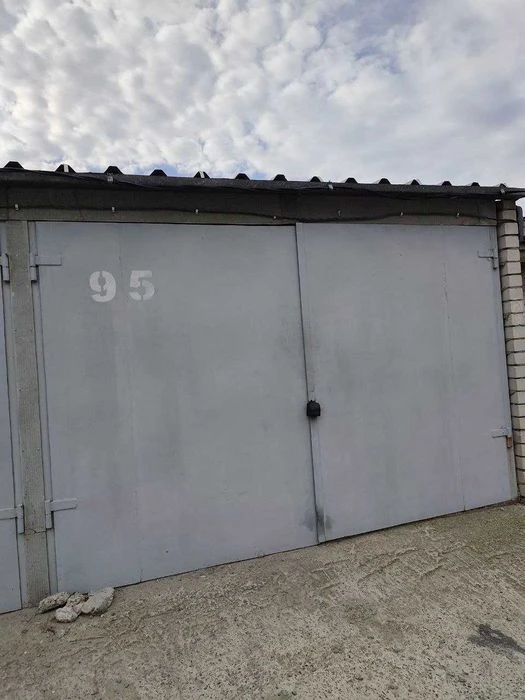 Продам капитальний гараж 23 м2, ГК "Луч-2"