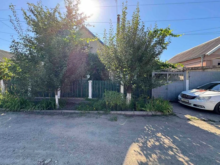 Продам будинок на Мирному