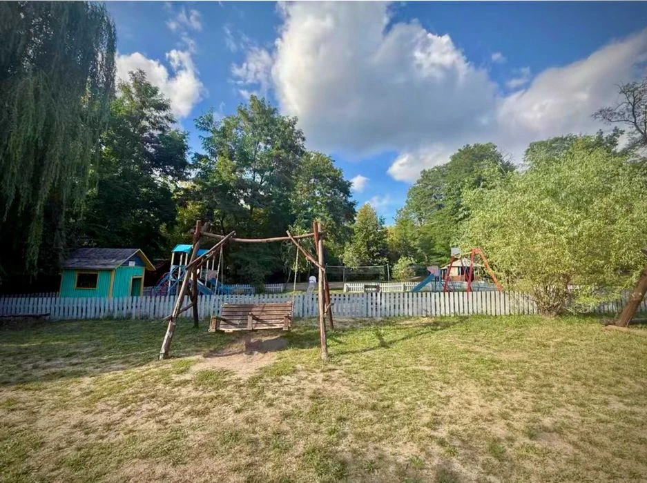 9 сот під забудову біля річки Тетерів (Гідропарк).Є будпаспо