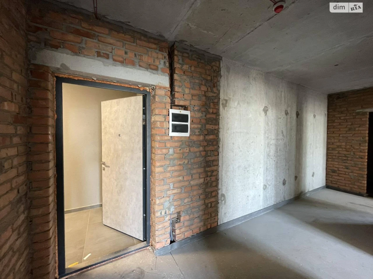 Продаж Квартира Виноградар