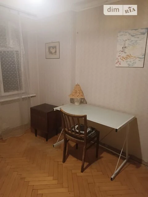 Здам в оренду кімнату на вул. Ентузіастів 5/1 довгостроково