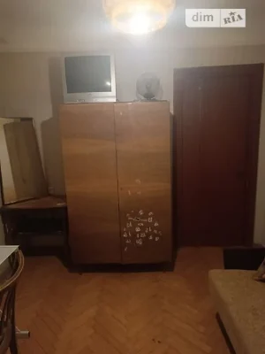 Здам в оренду кімнату на вул. Ентузіастів 5/1 довгостроково