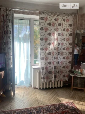 Здам в оренду кімнату на вул. Оріхуватська 6/2 довгостроково
