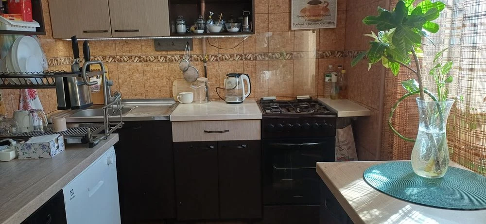 Продам 3к квартиру, Тополь-1