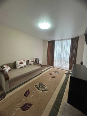 Продаж 1-кімнатної квартири в новому ЖК, 43 м², з меблями та