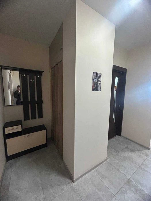Продаж 1-кімнатної квартири в новому ЖК, 43 м², з меблями та