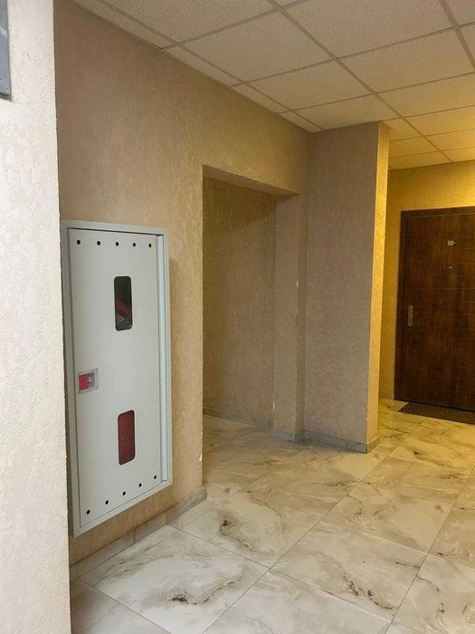 Продаж 1-кімнатної квартири в новому ЖК, 43 м², з меблями та