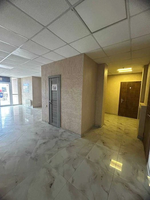 Продаж 1-кімнатної квартири в новому ЖК, 43 м², з меблями та