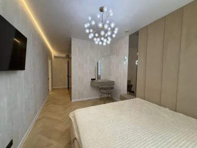 Велика двокімнатна 81 м.кв,  ЖК Атмосфера, комфортний поверх