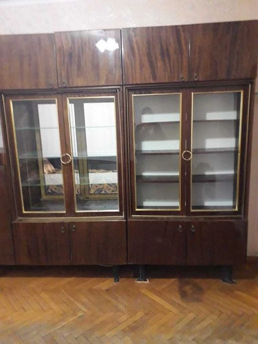 Продам 2 кв П. Поле, м. 23 Августа в кооперативном доме.
