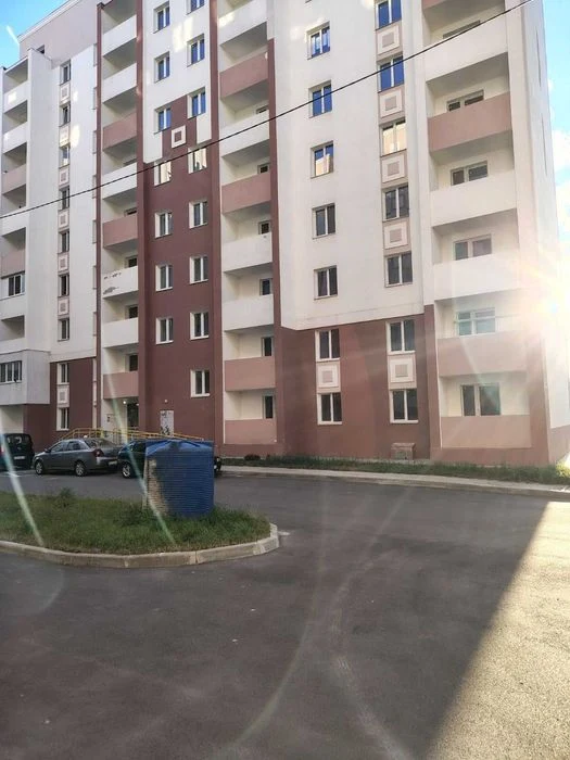 Продам СВОЮ однокомнатную квартиру на ЖК Птички