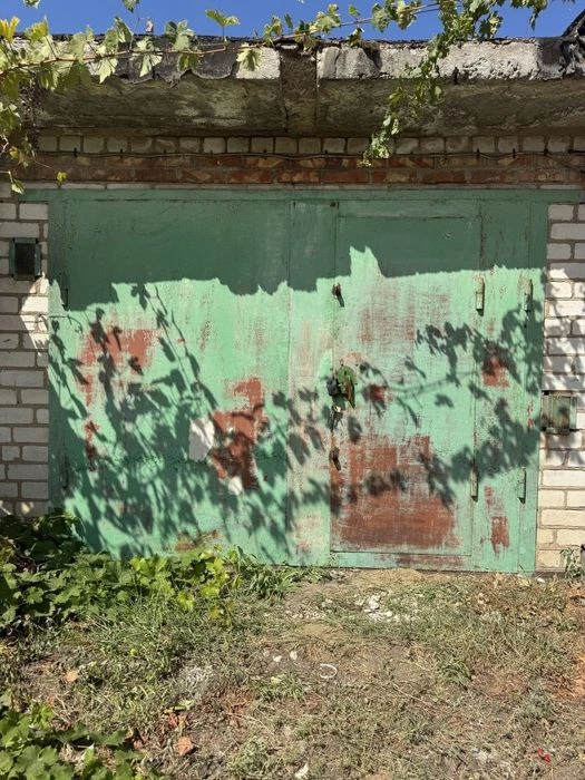 Луч2 в Октябрьском район завода Океан с права
