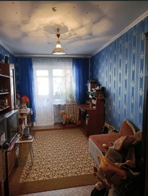 Квартира 4-х кімнатна,продаж,з меблями 9 мкр,6 поверх